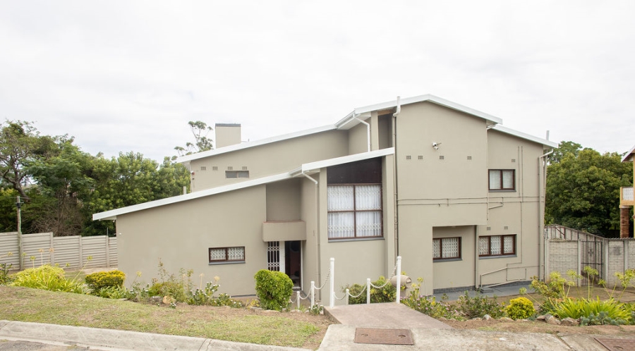 4 Bedroom Property for Sale in Braelyn Eastern Cape